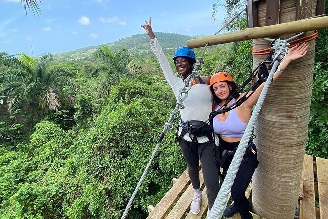 Adventure Trail Tour in the foothills of the National Rainforest - Rainforest Zipline Park in Luquillo: your quick start to the trees