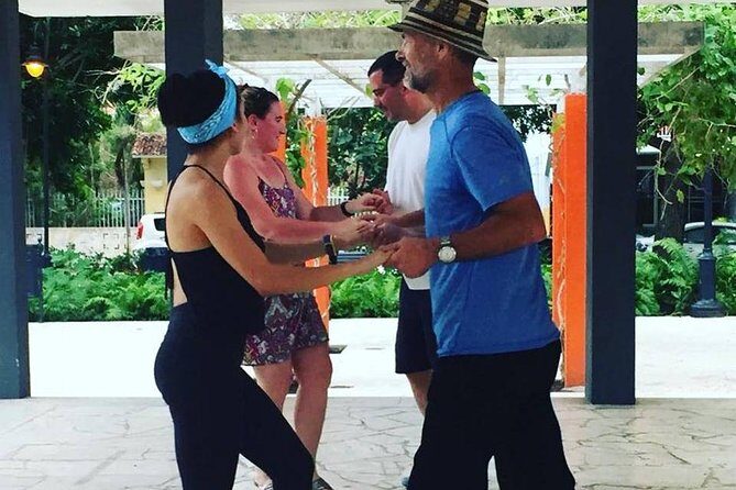 Beginner to Advanced Salsa Dance Class in San Juan, PR - The San Juan Setting: Why This Park Lesson Feels Different