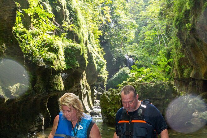 Cueva del Indio and Charco Azul Cave and Waterfall Adventure - Inside the Taino Cave: Petroglyphs, Timing, and a Tricky Entrance
