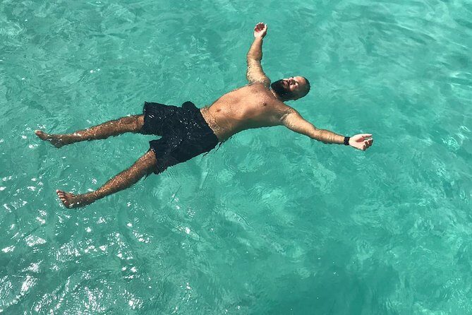 Culebra Power Boat Snorkeling & Beach Tour All Inclusive - Beach time at Flamenco Beach (and the smart plan B)