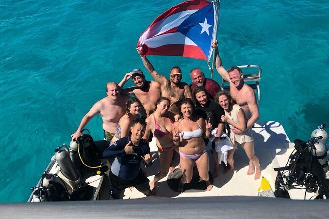 Culebra Snorkeling and beach Day Experience by boat - Crew and safety: where the day feels easy