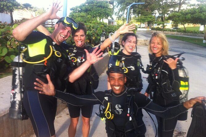 Discover Scuba Diving in San Juan - Meet the guides: why patient coaching is the whole point