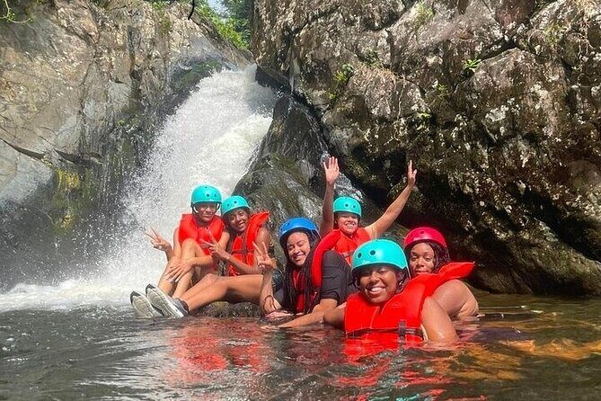 El Yunque Rainforest Tour Half Day Earlybird/ Small Groups - From San Juan to the rainforest: the morning pickup that sets the tone