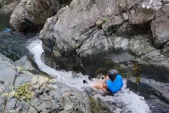 El Yunque Rainforest - Waterslide, Cliff jump, and Rope swing! - What’s Included (and What You Should Bring)