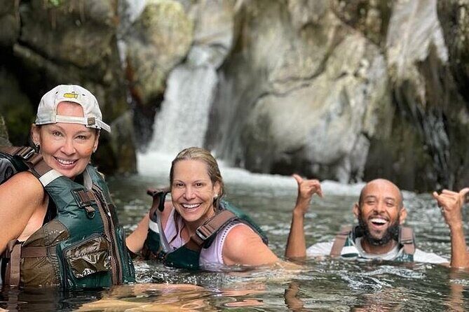 El Yunque Small Group Tour with Luquillo Lunch Stop and Transport - Key highlights you’ll feel right away