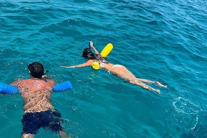 Fajardo Puerto Rico Private Boat Tour to Cayo Icacos - Snorkeling gear, floats, and snacks: what’s actually included