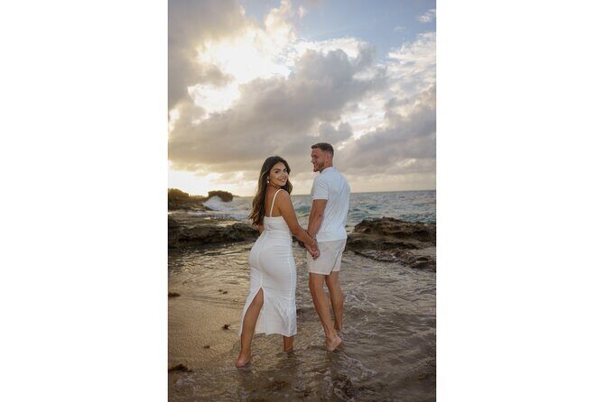 Golden Hour Beach Photo Shoot in San Juan - Golden hour in San Juan: why this 40-minute window works