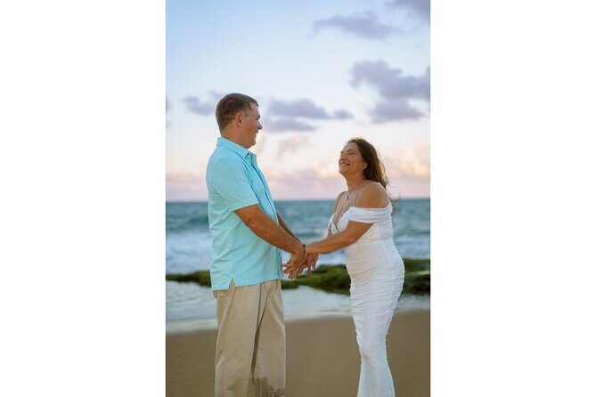 Golden Hour Beach Photo Shoot in San Juan - Who this beach photo shoot suits best