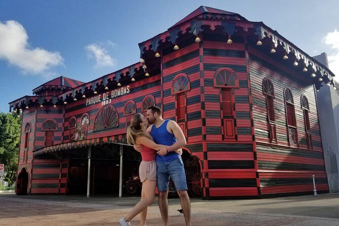 Guided Walking Tour in Ponce - Stop 1: Parque de Bombas and the firehouse story