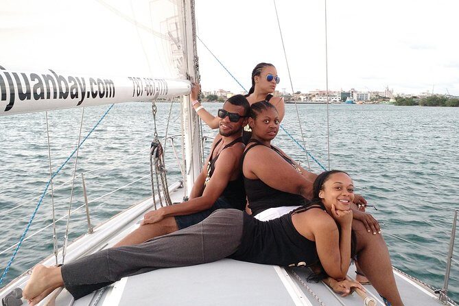 Historical San Juan Bay Sunset Sailing Tour - Captains and crew: personalities that make the bay stories stick
