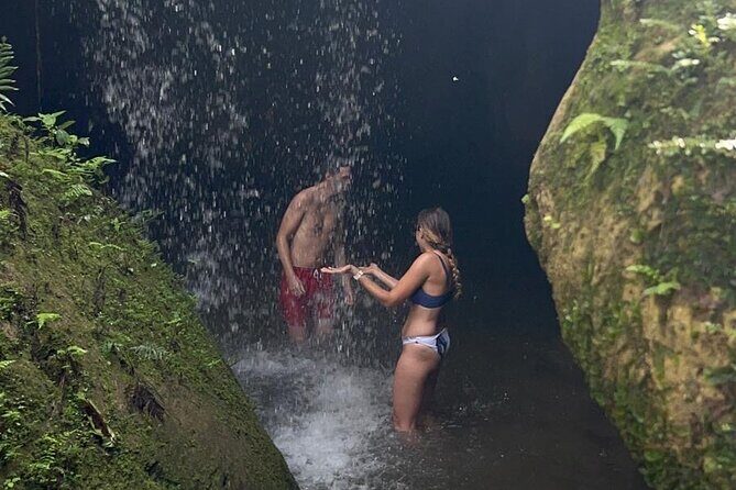Lagoon Cave and Secluded Beaches Tour in Puerto Rico - La Poza de las Mujeres: cave-and-coast scenery with optional snorkeling