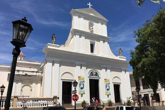 Old San Juan and El Morro Castle Walking Tour - Capilla del Santo Cristo de la Salud: the miracle story behind the chapel