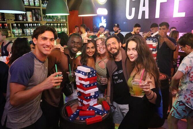 Old San Juan Bar Crawl: Experience Local Hotspots - Calle del Cristo: the open-bar hour and the music factor