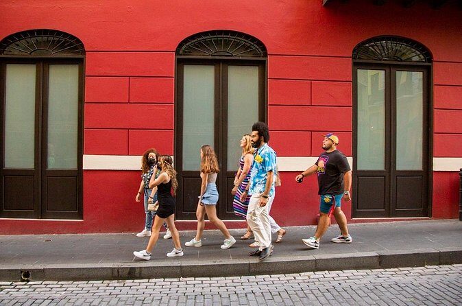 Old San Juan Historical Walking Tour - Stop 1: La Casa Estrecha and the Story Behind a Narrow Surprise