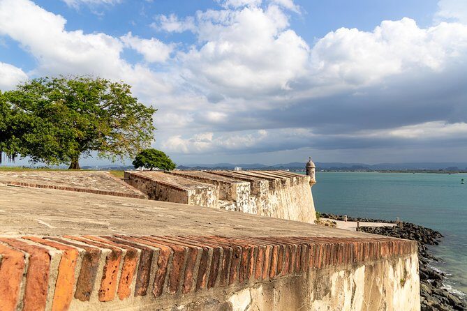 Old San Juan & Loiza African Town Full-Day Tour: Minimum 8+people - The scenic transfer: New San Juan views and mural streets