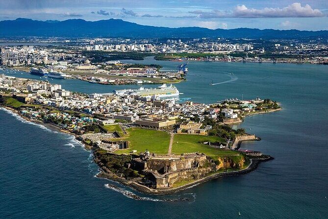 Old San Juan Tour (1 Hour) by DUHO - A brief museum moment and the pull of the Old Town gates