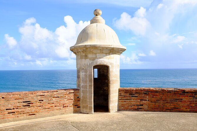 Old San Juan Walks; 2 Castles, El Morro and San Cristobal - The walk between forts: Calle San Sebastián in one stretch