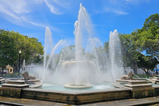 Ponce: Walking City Tour, Entry Seralles Museum & Dinner Included - Plaza Las Delicias Walk: Wind, Water, and Photo Stops