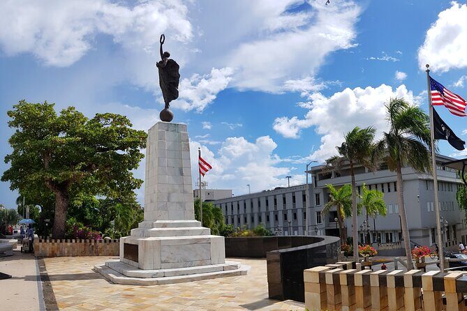 Private & Exclusive Historic Old and New San Juan Tours - The City’s Civic and Political Pulse: Catedral, La Fortaleza Area, and President’s Walk