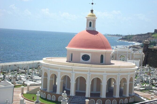 Private Walking Tour of Old San Juan, including forts - Starting at Plaza Colón: getting your bearings fast