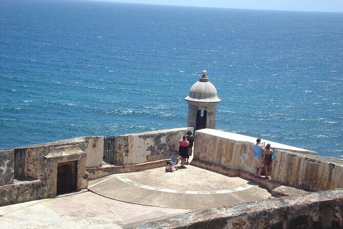 Private Walking Tour of Old San Juan, including forts - The oldest cathedral area and the Juan Ponce de León memorial