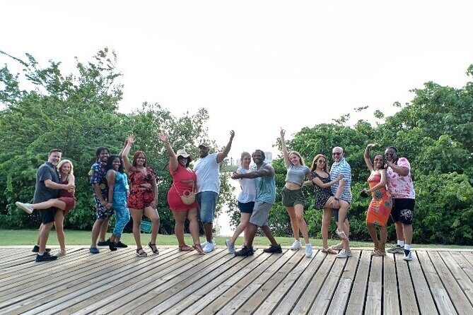 Salsa Dance Class in San Juan – Learn from Local Experts - What Happens in the Hour: Steps, Rhythm, and Practice Time