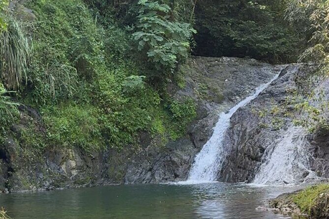 Salto de Pilar Cliff Jumping Tour - Reaching the Natural Pool: Boulders, Jump Heights, and Photo Time