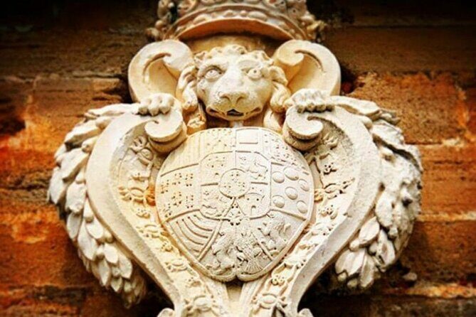San Juan Haunted History Walking Tour - Meeting Point and Route Comfort: Start Smart at Plaza Colón