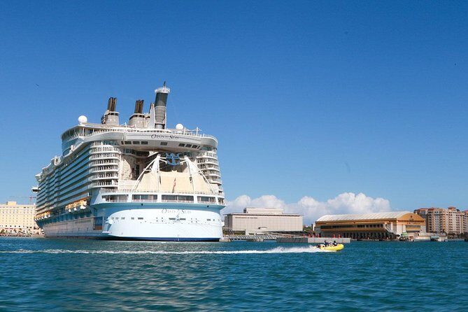 San Juan Mini Boat Tour - How the tour actually works: small groups, rotating helm, and safety rules