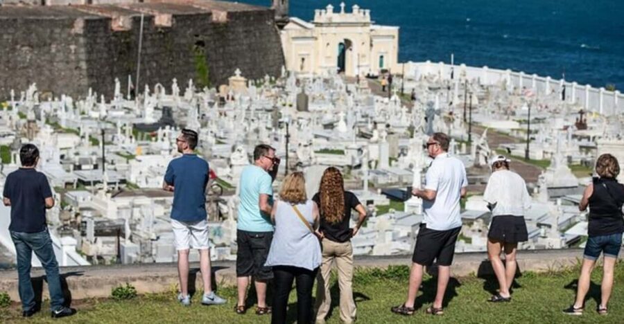 San Juan: Walking Tour with Expert Guide - Where You Meet and How to Prepare for the Day