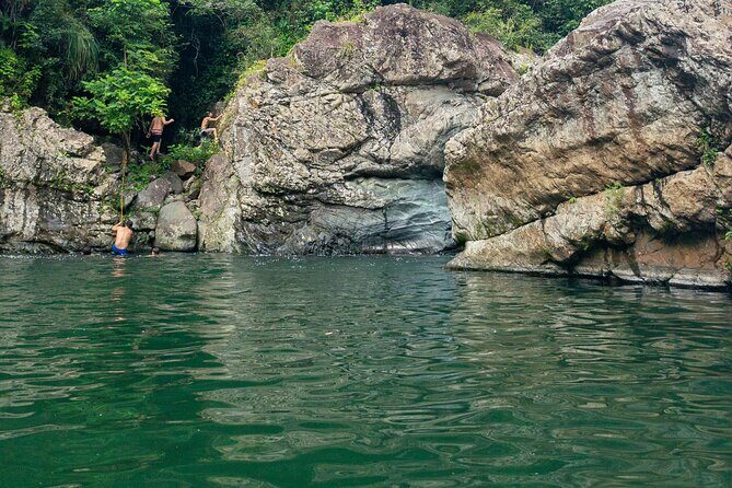 Toro Negro River Hike & Cliff Jumping Adventure; San Juan Pick Up - Guides and group energy: small-team help makes a big difference