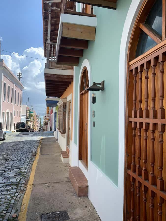 Tour de Viejo San Juan en Español - Meet at Plaza Colón and get oriented fast
